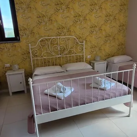 Le Quattro Pietre Apartmán Camerota